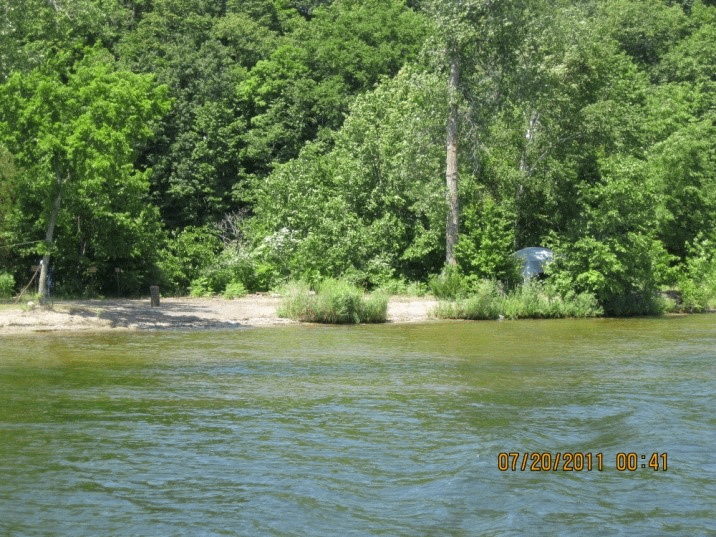 Camping location on E side of Big Island.gif